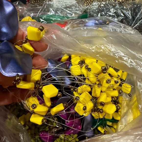 Assorted Bead Collection for Jewelry Making - Picture 6 of 7